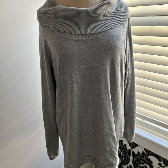 Lety & Me , Large Cowl Neck Sweater - Picture 2 of 4